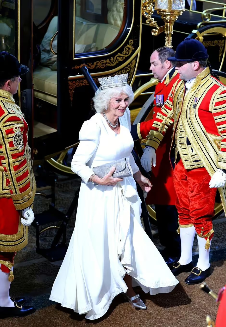 Royal fans all issue the same complaint over Queen Camilla's latest outfit choice