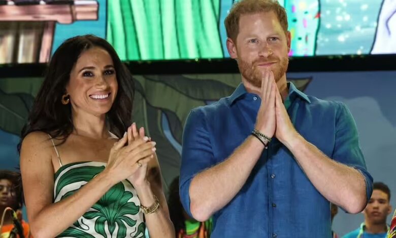 Royal Family LIVE: Prince Harry and Meghan Markle make U-turn with 'surprise new move'