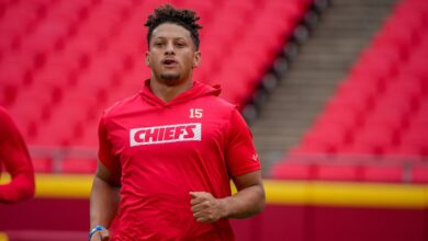 Chiefs QB Patrick Mahomes endorsed the President he wants American to vote for-Do you agree with his Choice?